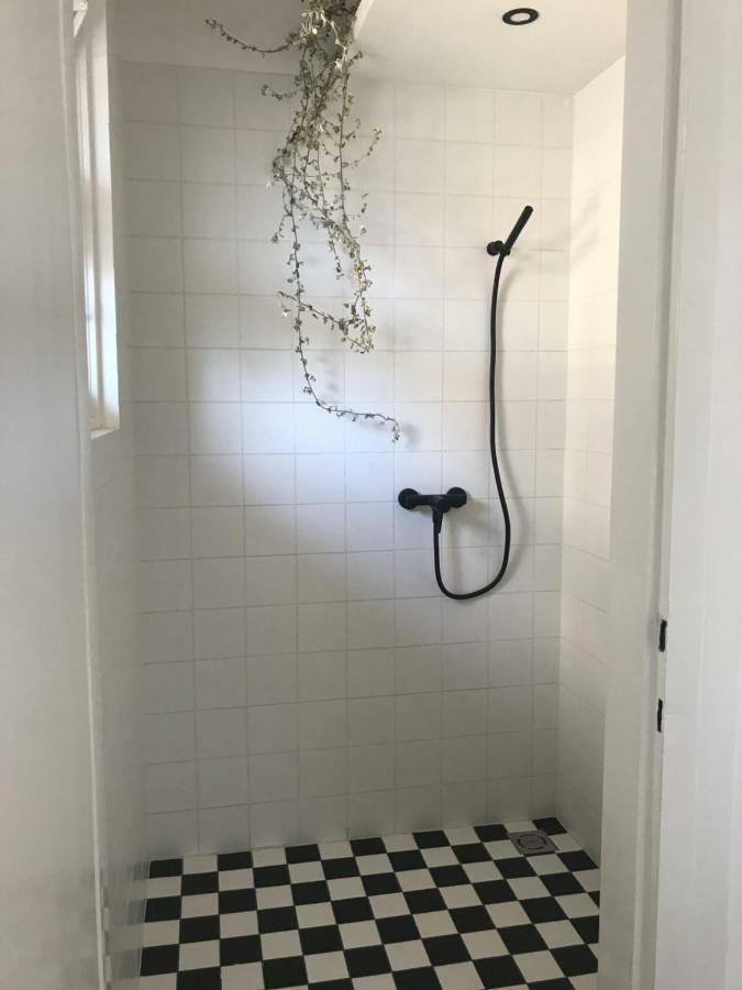 Spacious Bauhaus Icon Flat With Fitness Room In Central Buda, Close To The River And Margaret Island Budapest Ngoại thất bức ảnh
